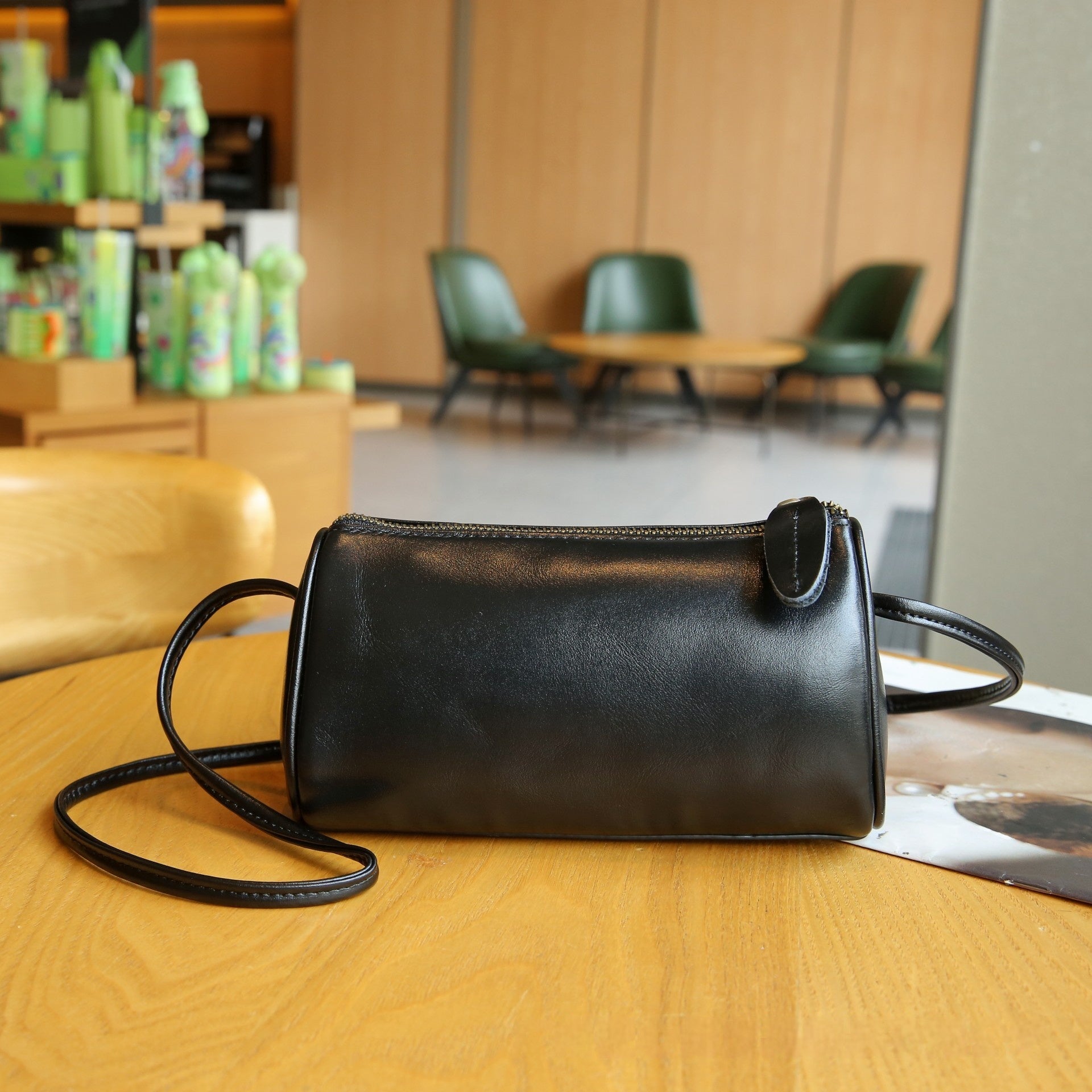 Women’s Fashionable Cylindrical Crossbody Bag