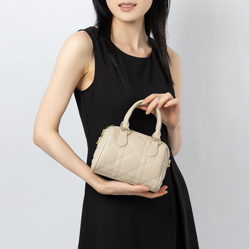 Sac bandoulière Boston en cuir véritable à motif losanges