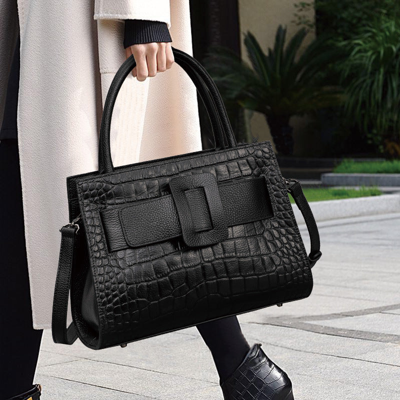 Sac bandoulière portable en cuir assorti