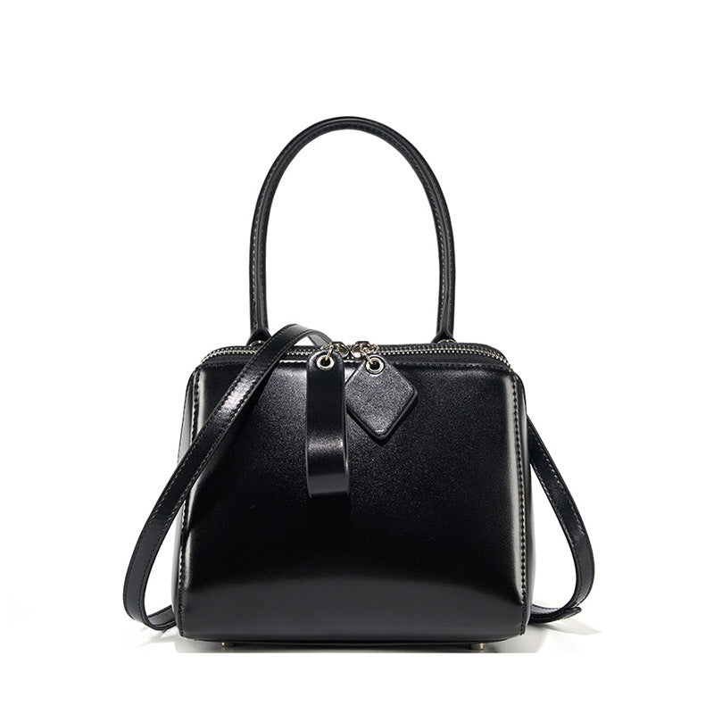 The Essential Leather Handbag Muse