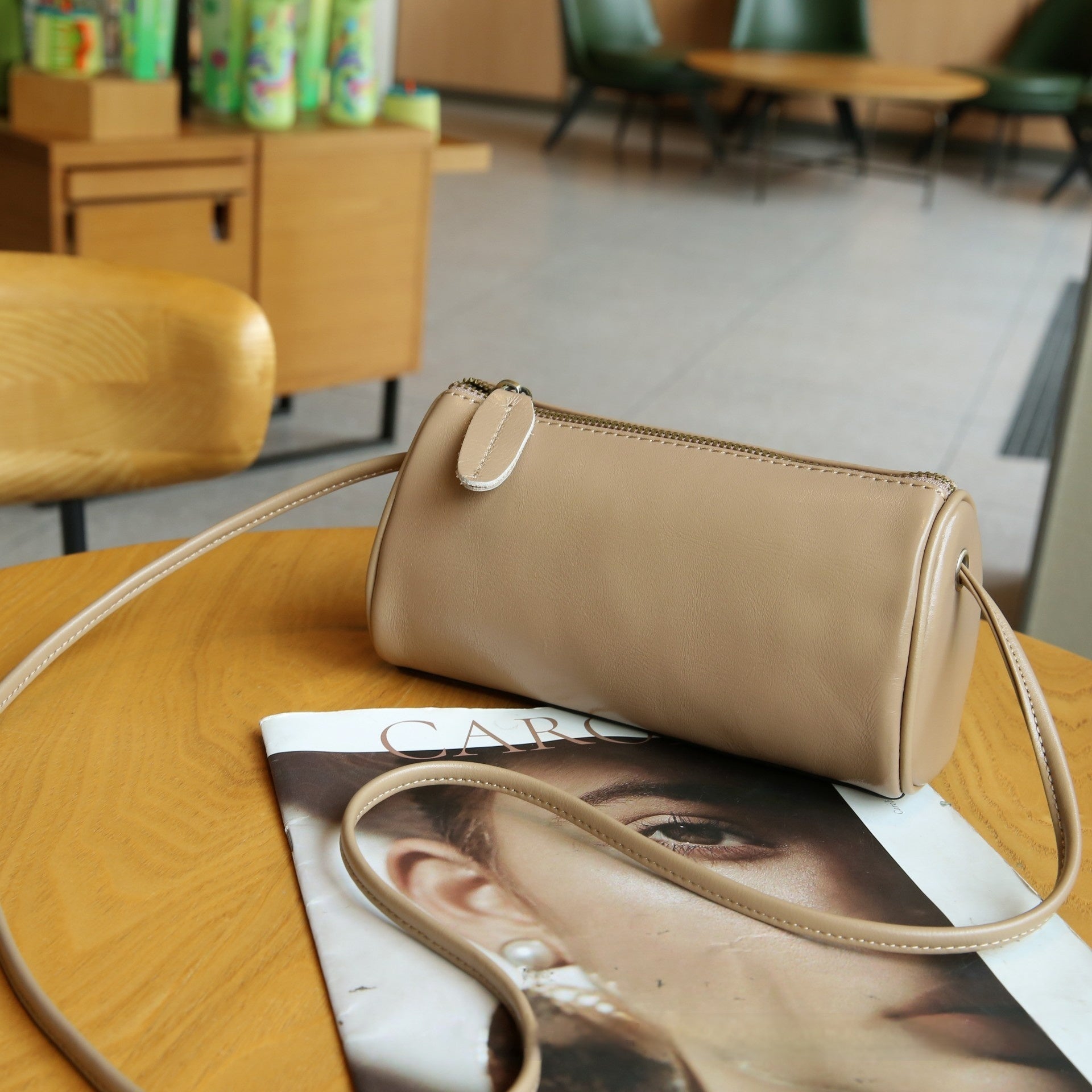 Women’s Fashionable Cylindrical Crossbody Bag