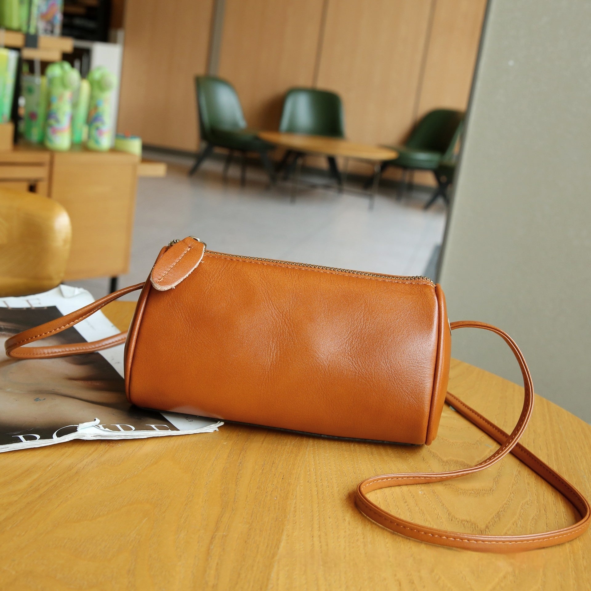 Women’s Fashionable Cylindrical Crossbody Bag